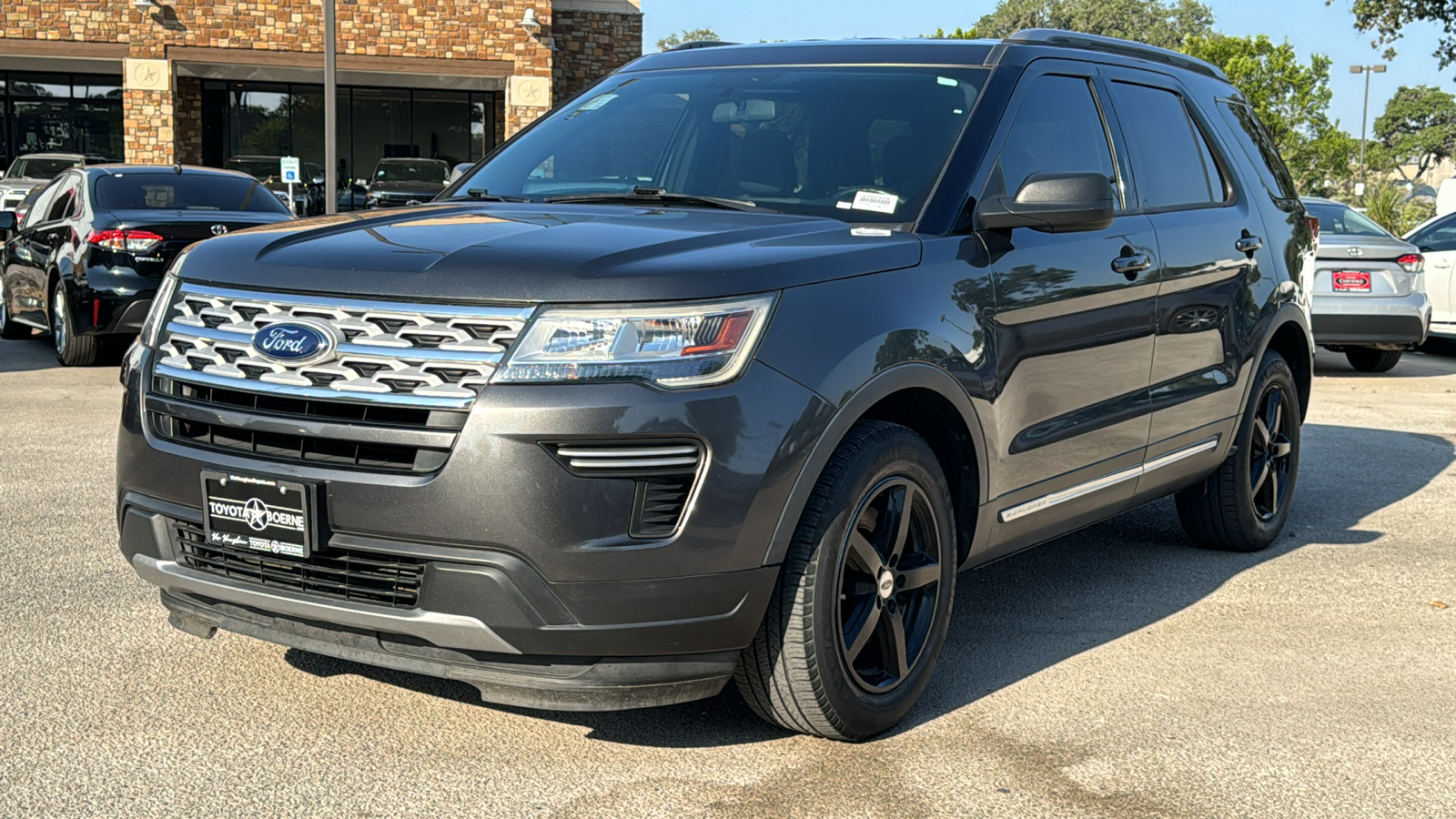 2019 Ford Explorer XLT 3