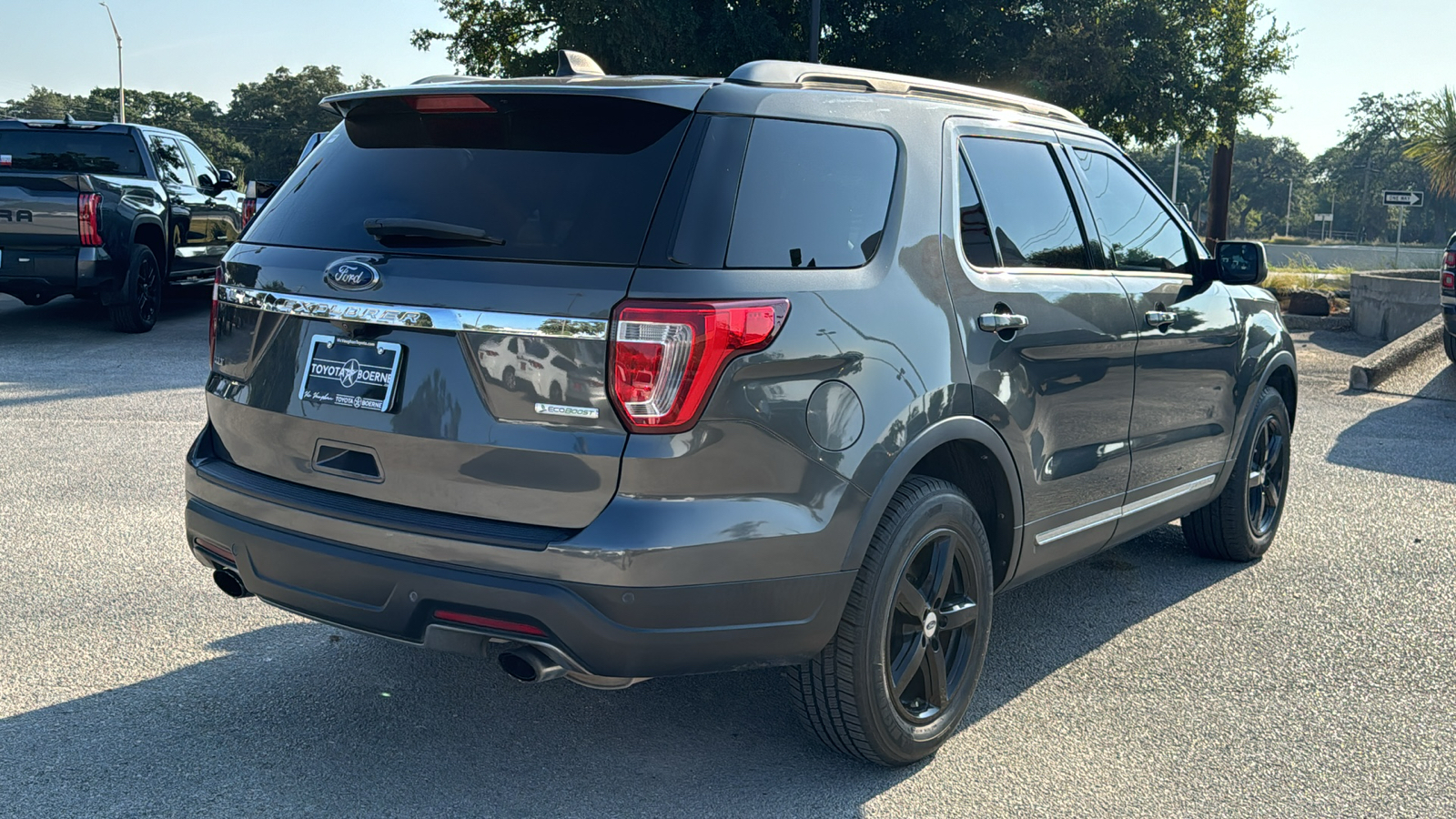 2019 Ford Explorer XLT 7