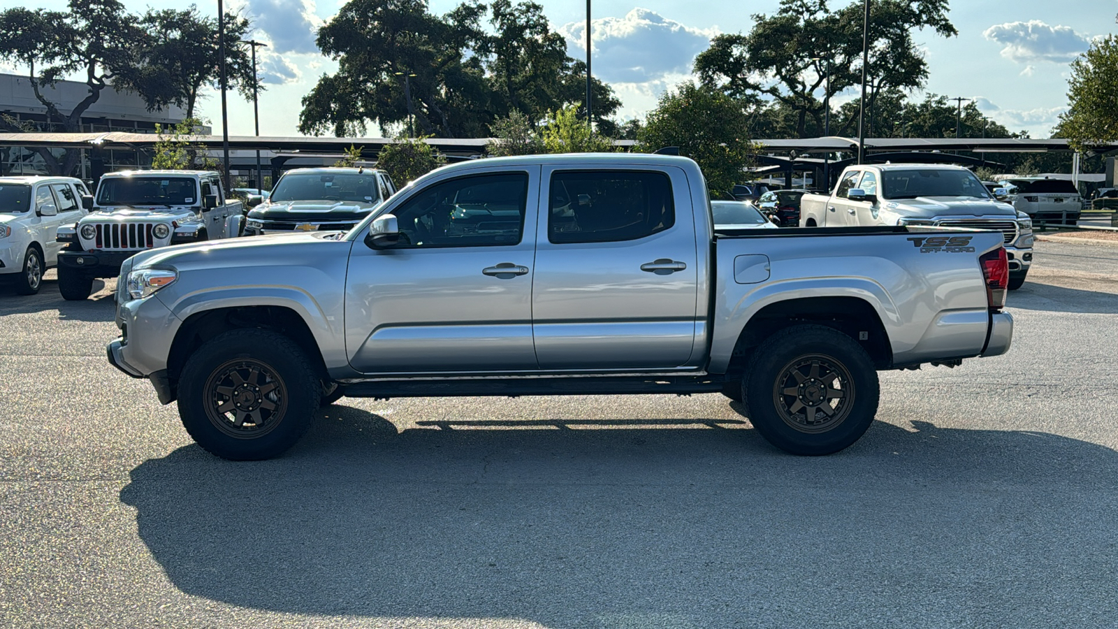 2023 Toyota Tacoma SR 4