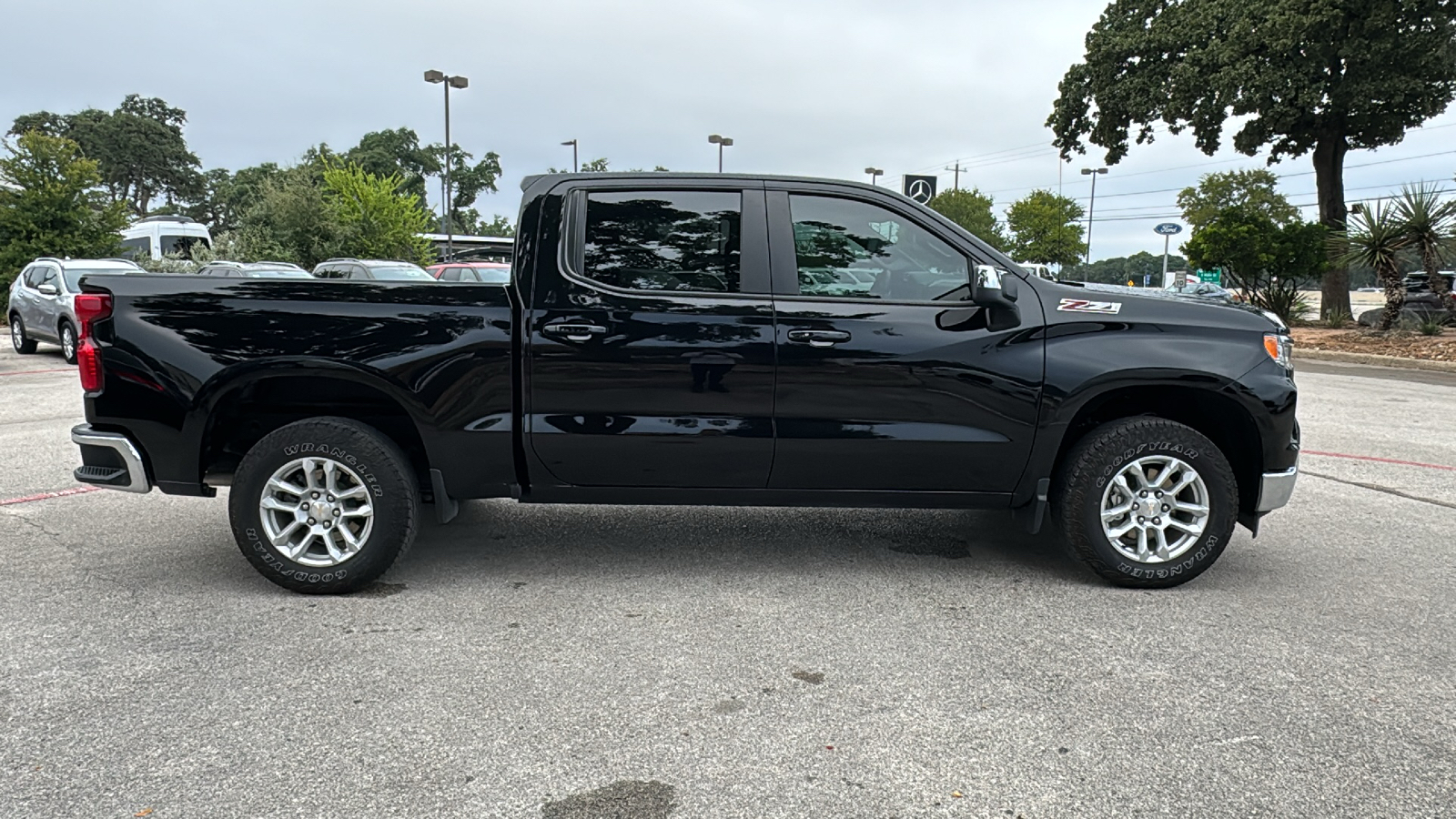 2023 Chevrolet Silverado 1500 LT 8