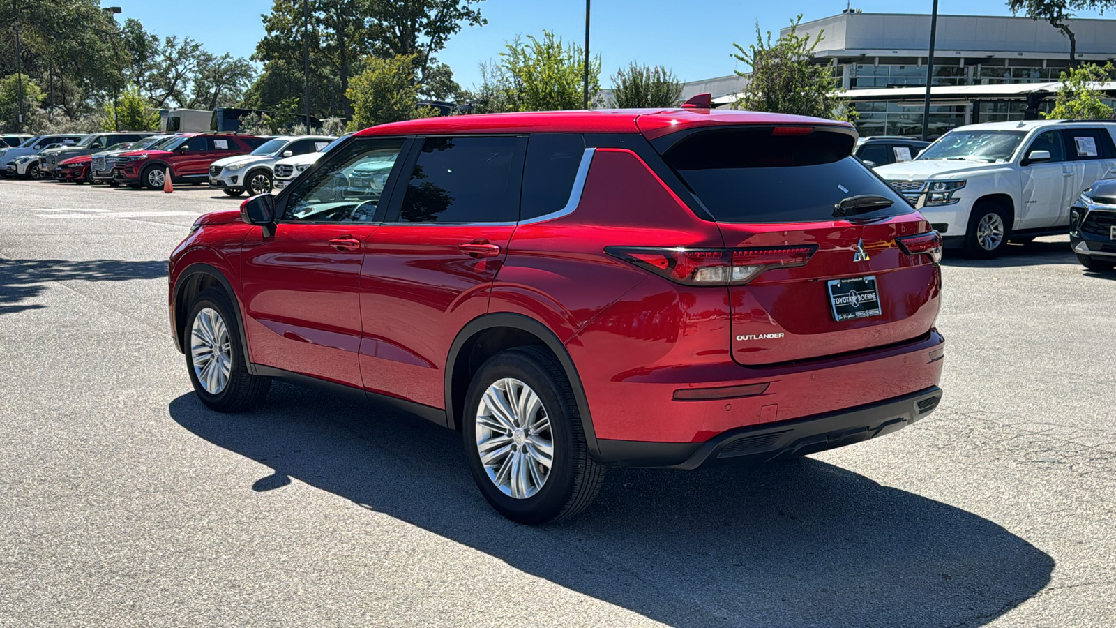 2023 Mitsubishi Outlander ES 5