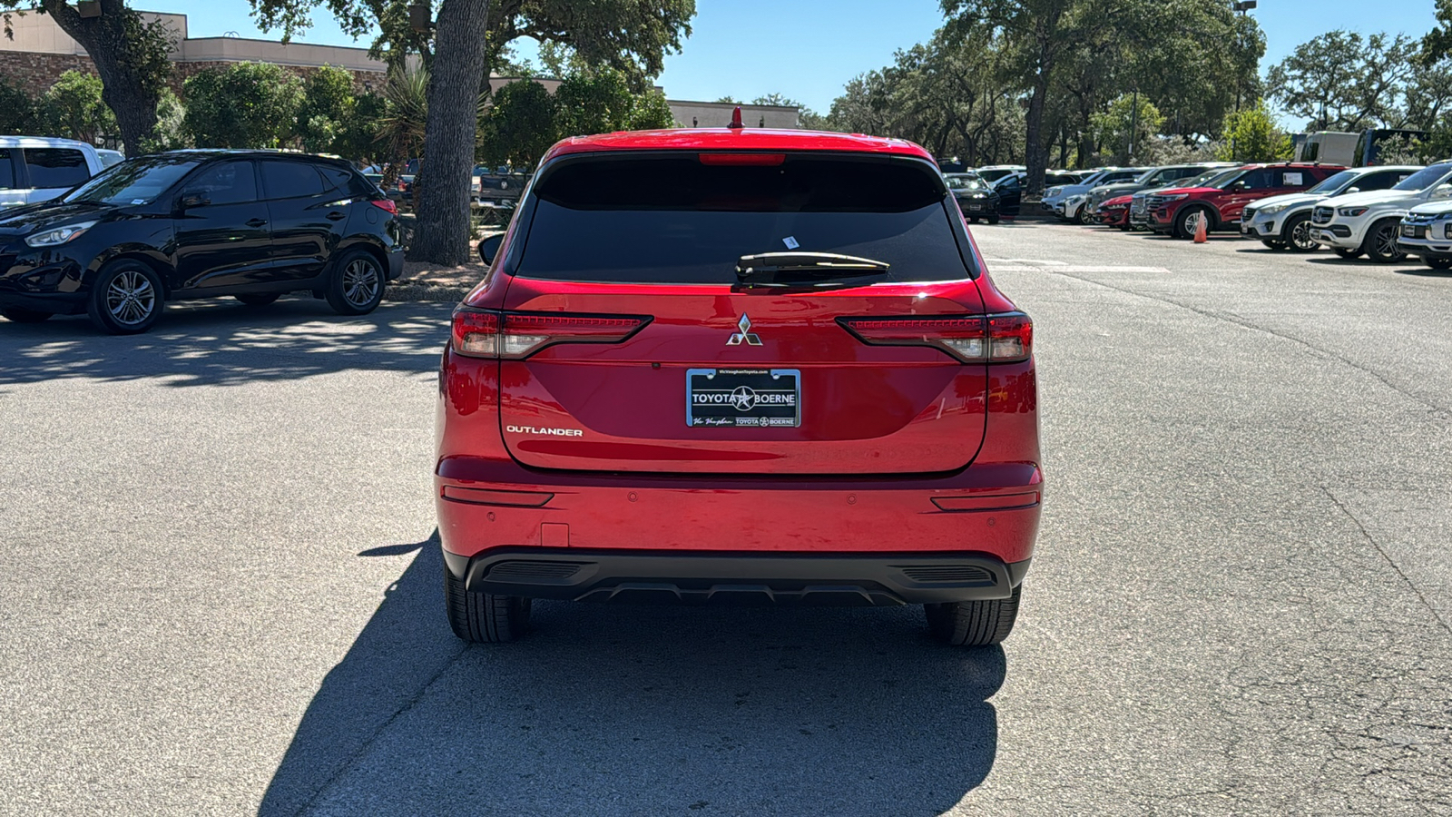 2023 Mitsubishi Outlander ES 6