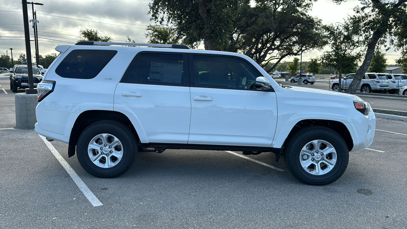 2024 Toyota 4Runner SR5 Premium 8