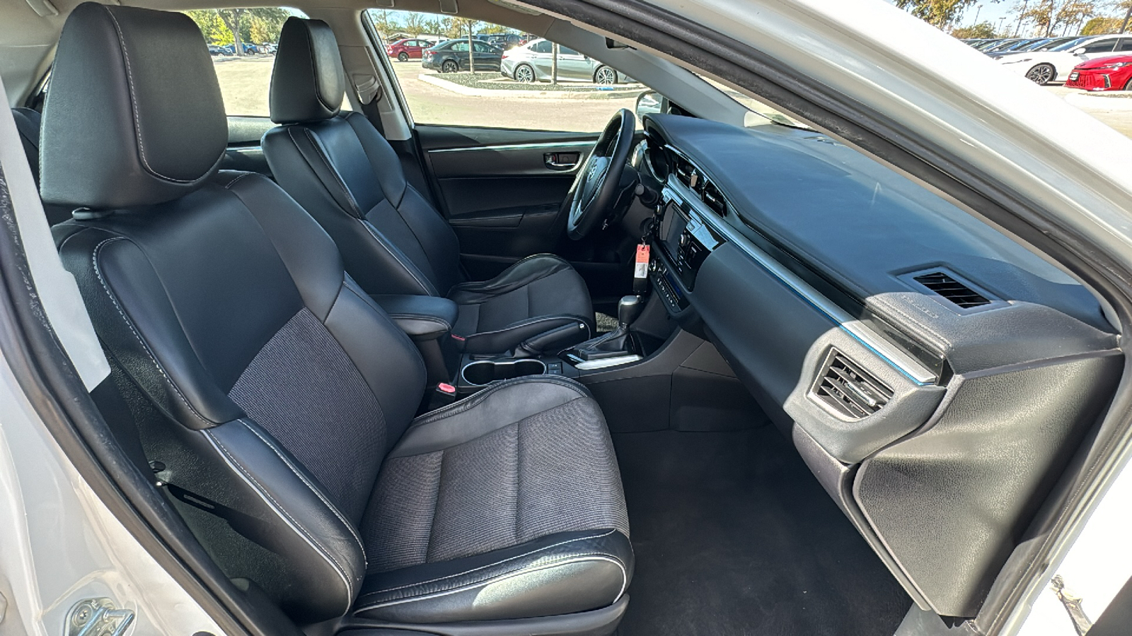 2015 Toyota Corolla S 35