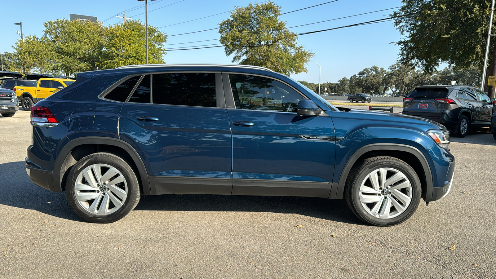 2021 Volkswagen Atlas Cross Sport 3.6L V6 SE w/Technology 8