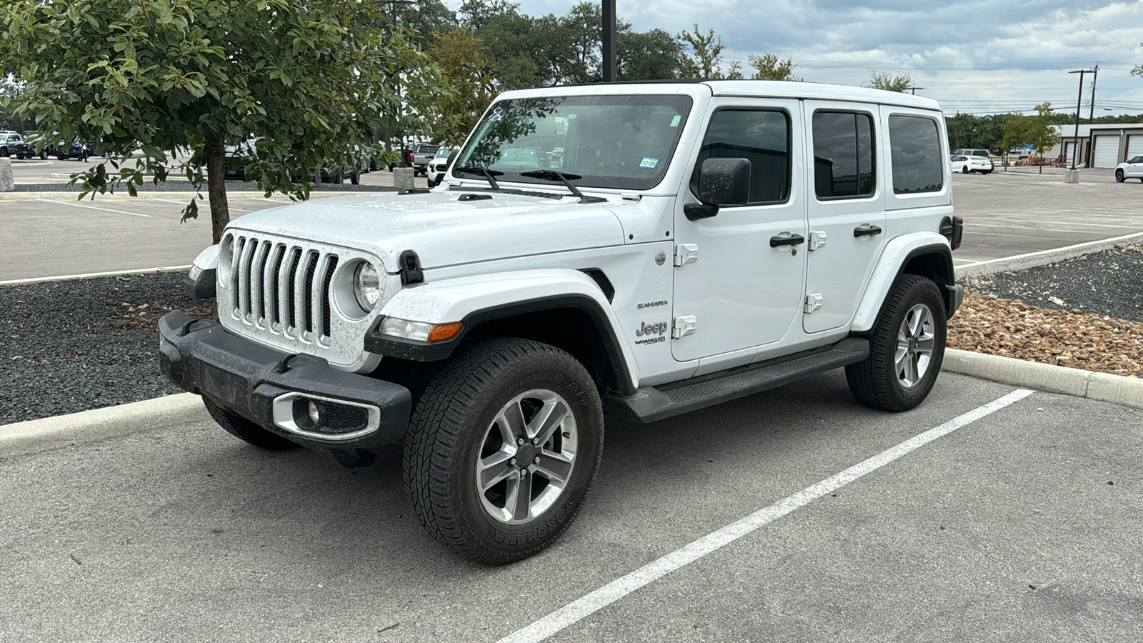 2021 Jeep Wrangler Unlimited Sahara 3