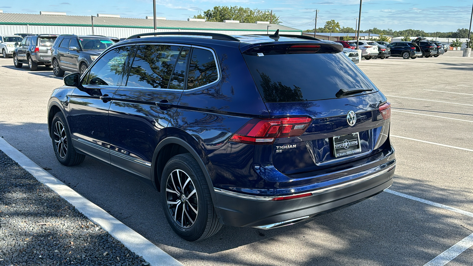 2021 Volkswagen Tiguan 2.0T SE 4