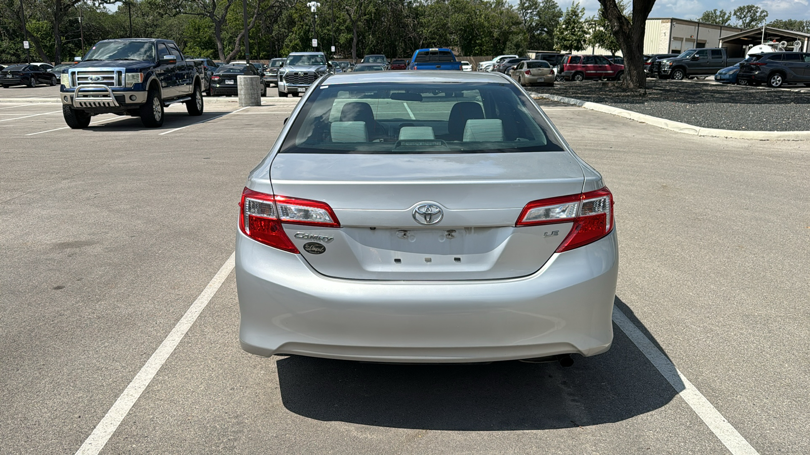 2014 Toyota Camry LE 6