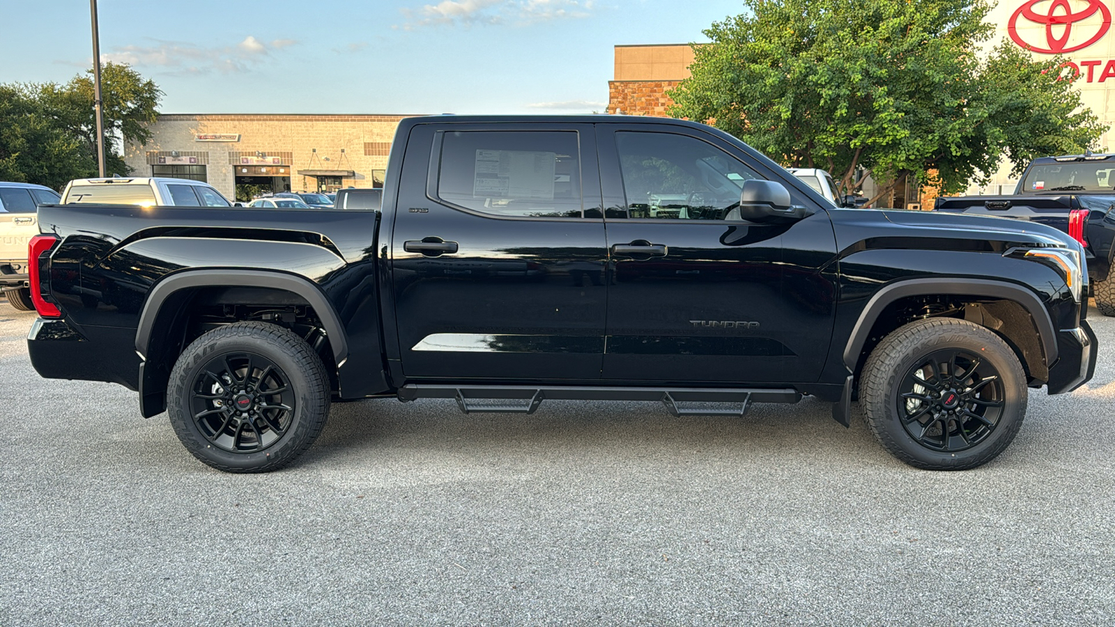 2024 Toyota Tundra SR5 8