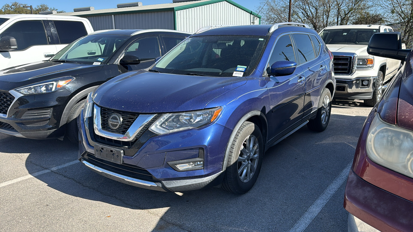 2018 Nissan Rogue SV 3