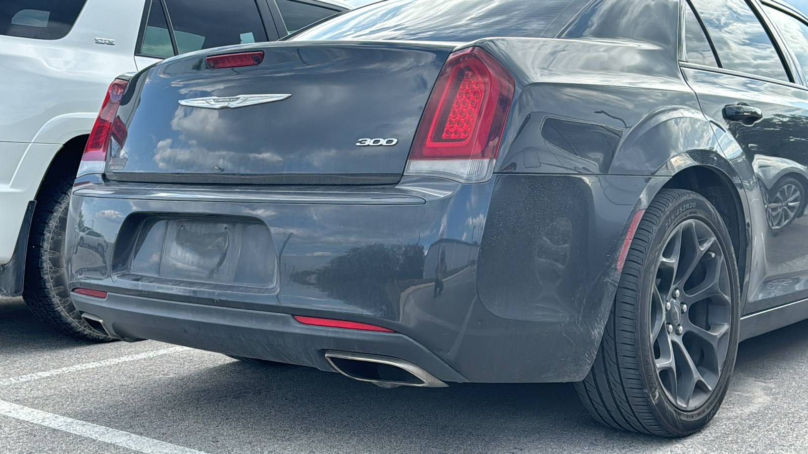 2019 Chrysler 300 Touring 8