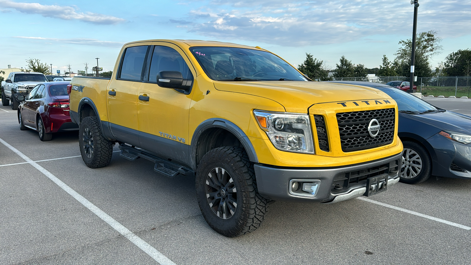 2018 Nissan Titan PRO-4X 11