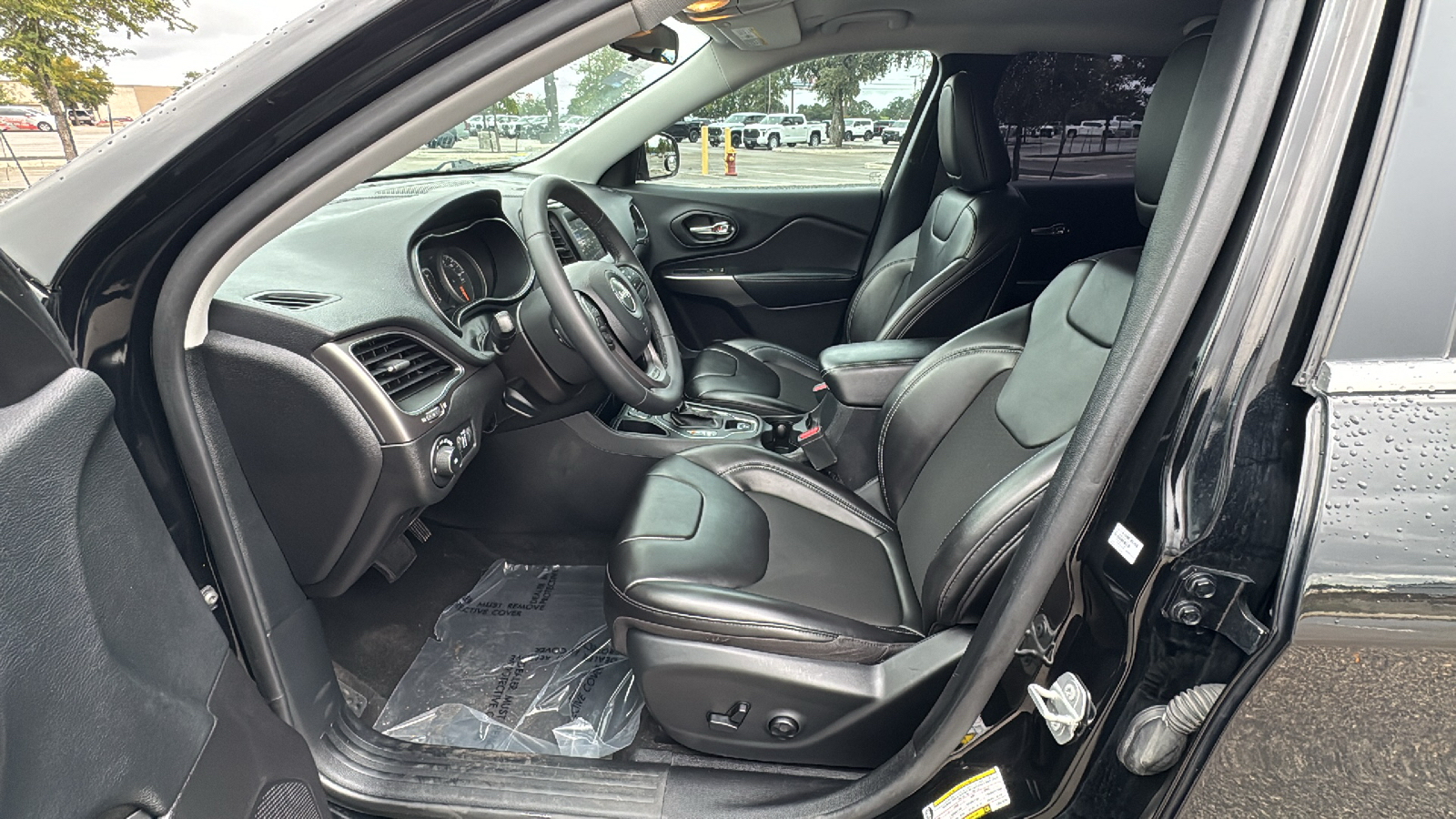 2020 Jeep Cherokee Latitude Plus 13