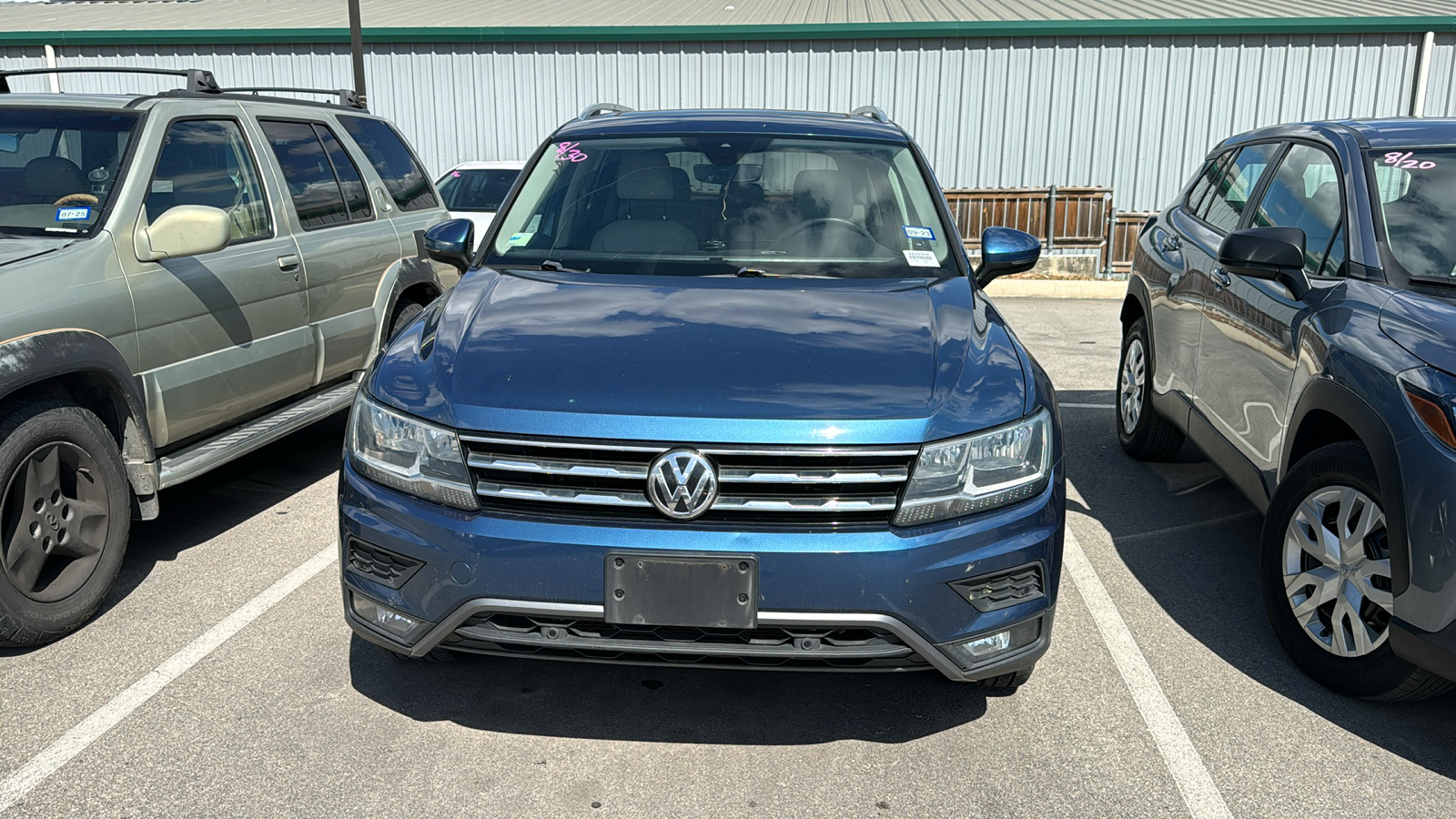 2020 Volkswagen Tiguan 2.0T SEL 2