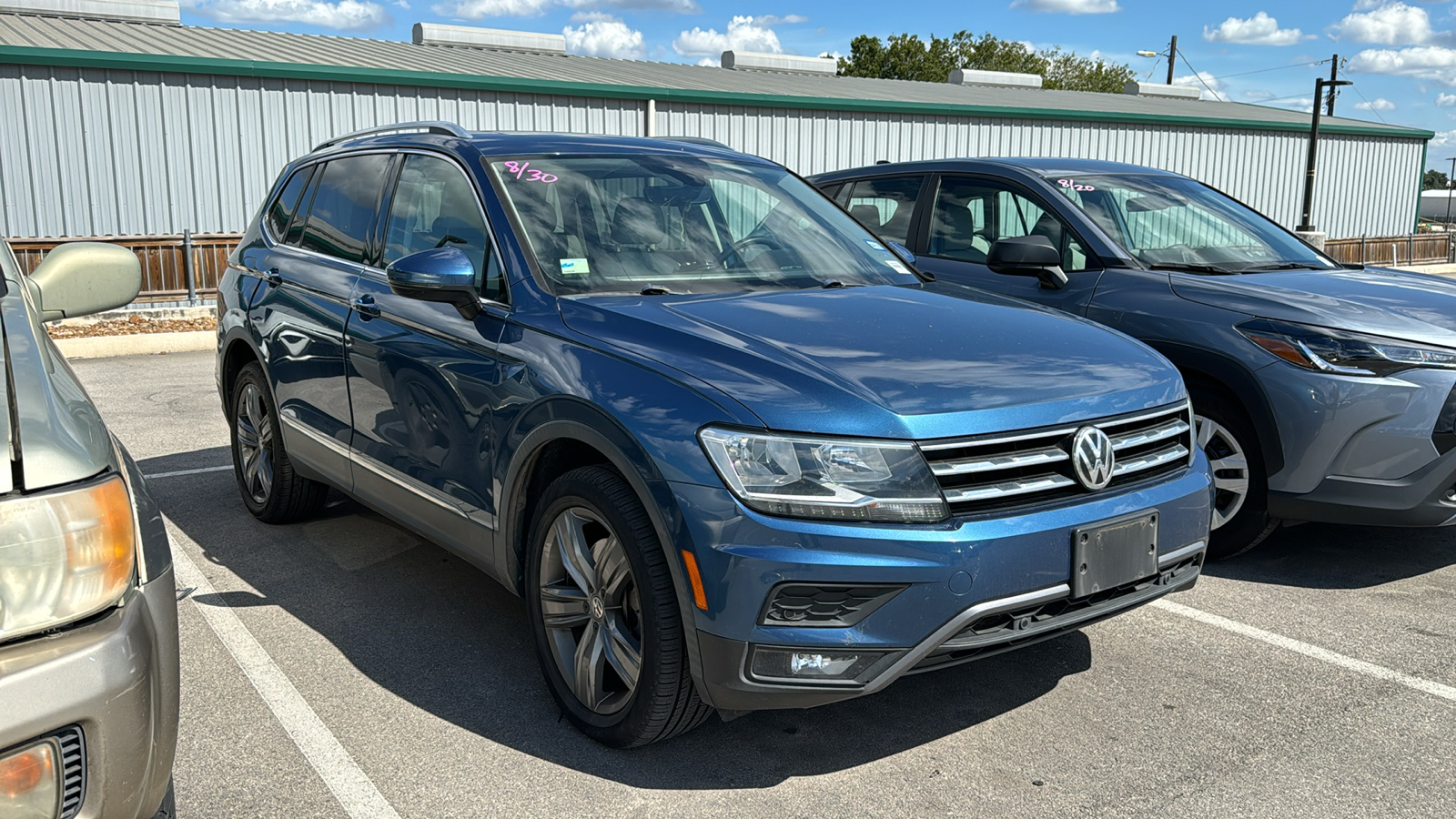 2020 Volkswagen Tiguan 2.0T SEL 11