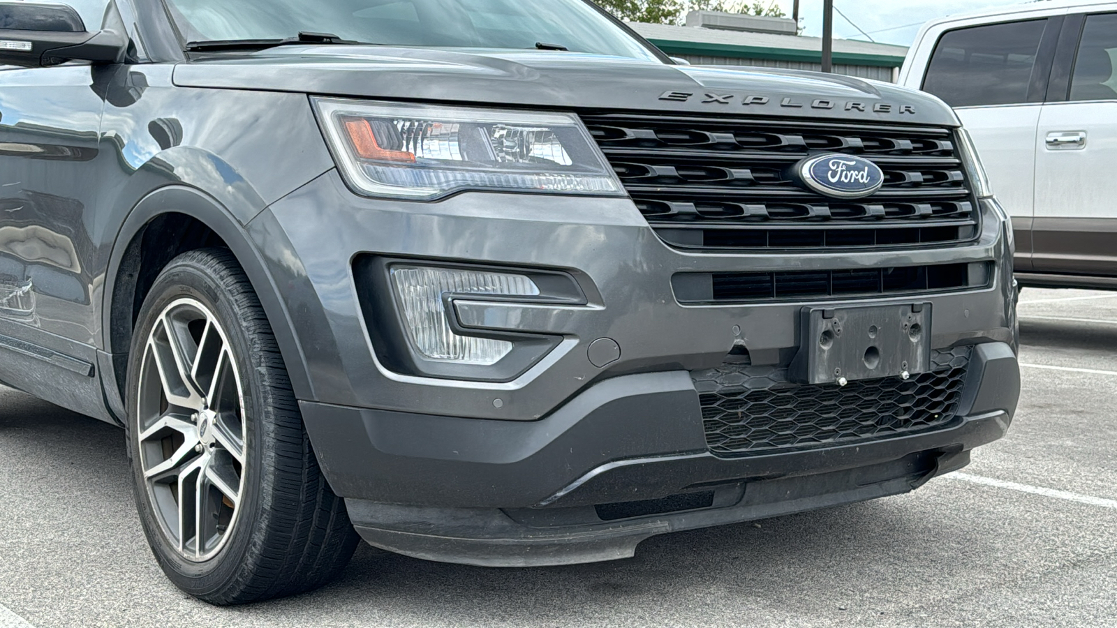 2017 Ford Explorer Sport 9