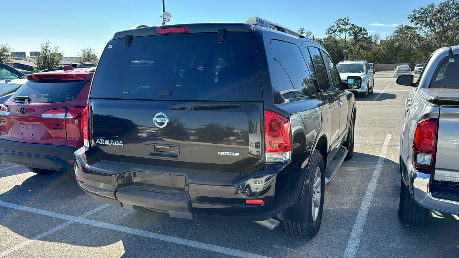 2011 Nissan Armada SV 6