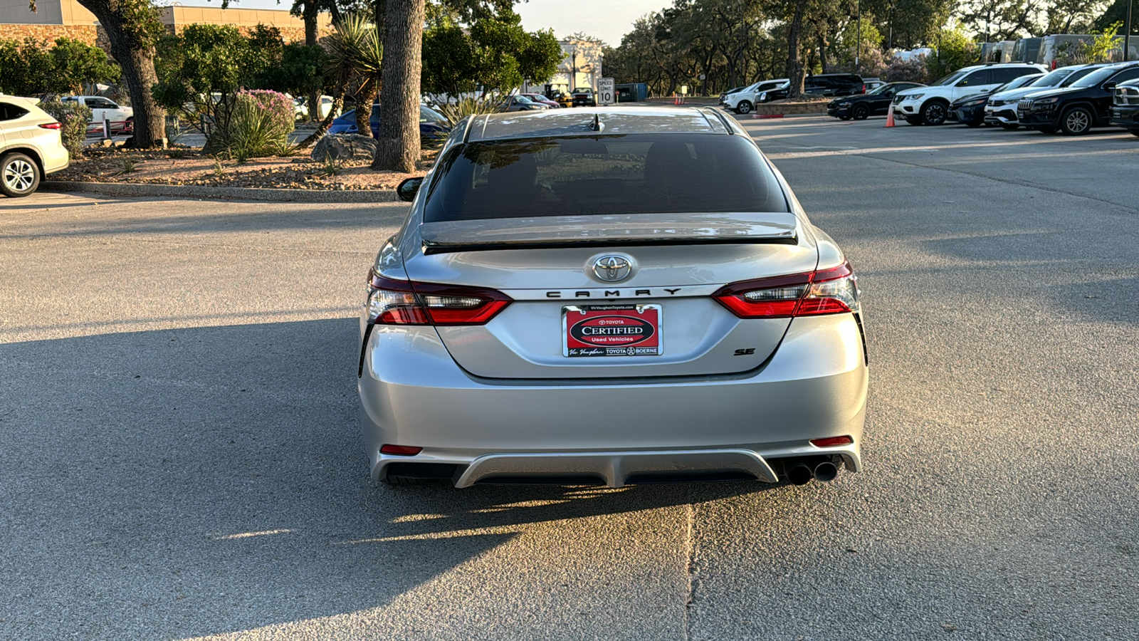 2022 Toyota Camry SE Nightshade 6