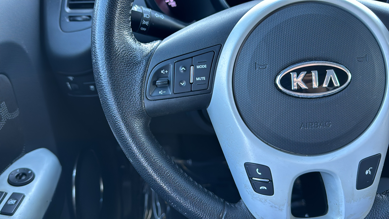 2012 Kia Soul Exclaim 30