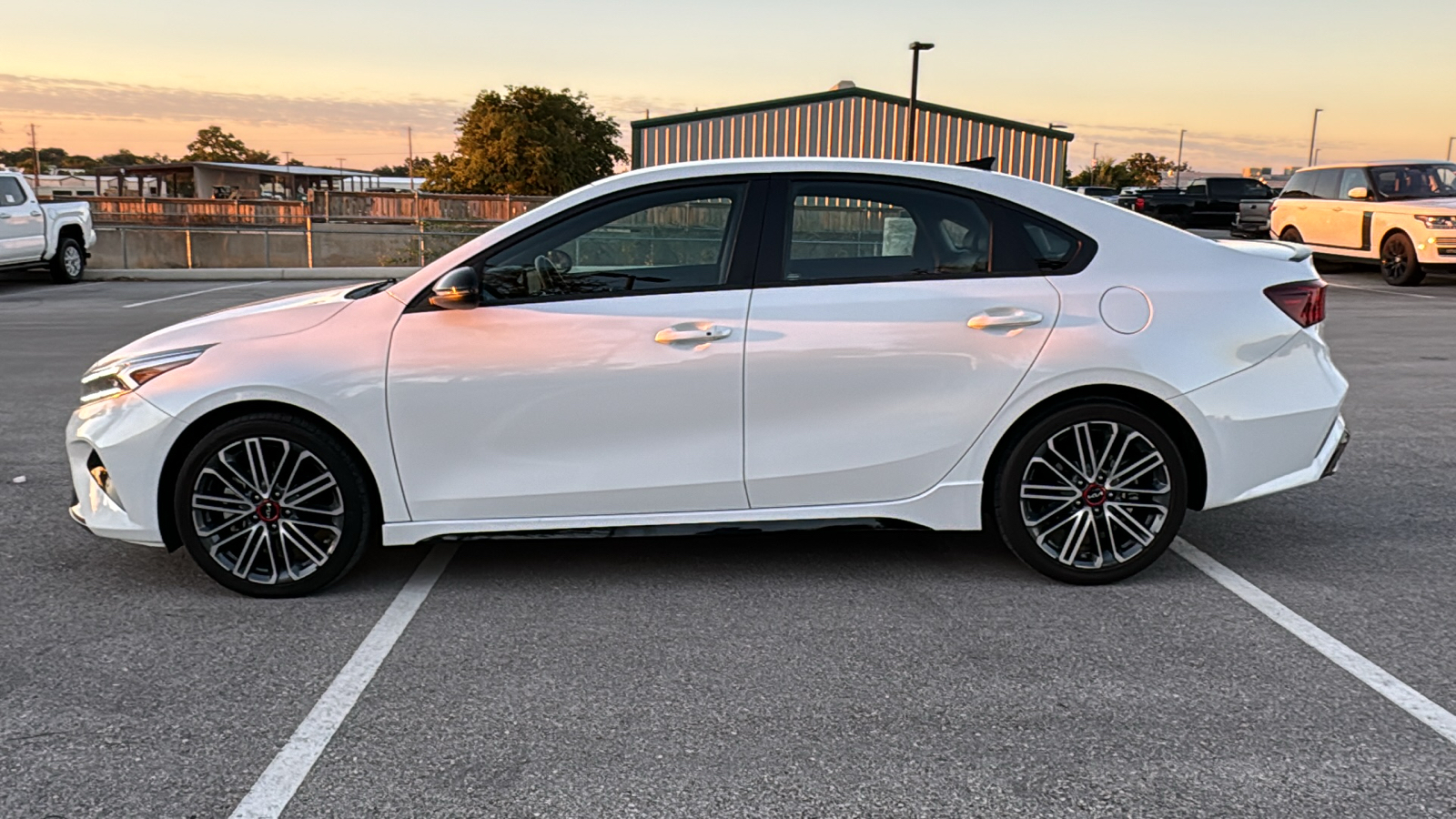 2023 Kia Forte GT 4