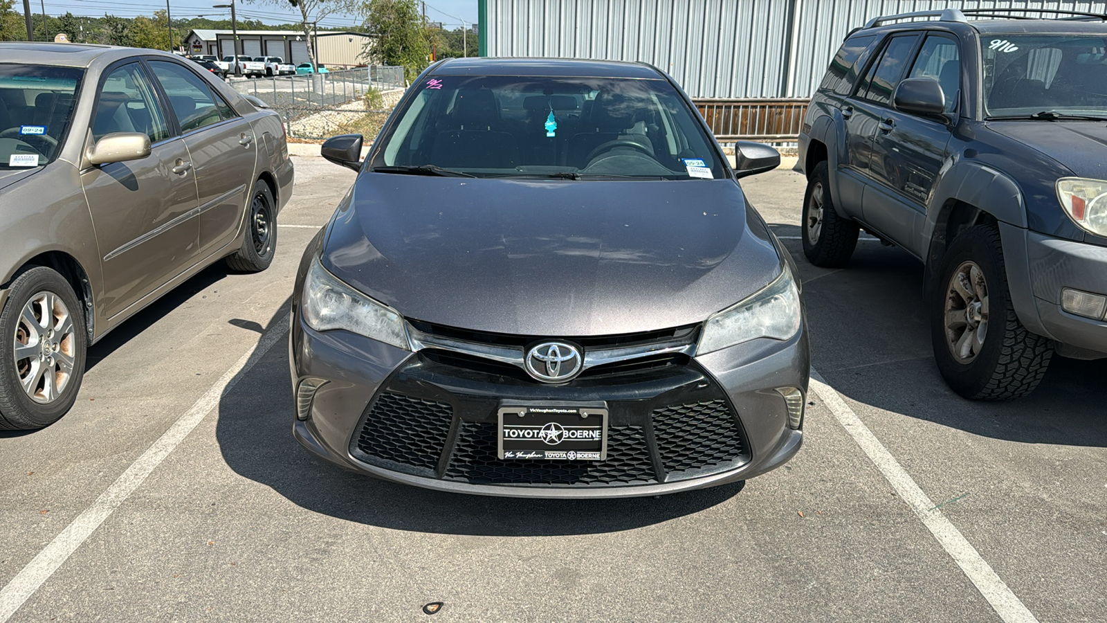 2017 Toyota Camry SE 2