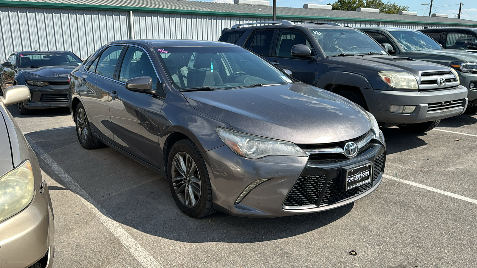 2017 Toyota Camry SE 11