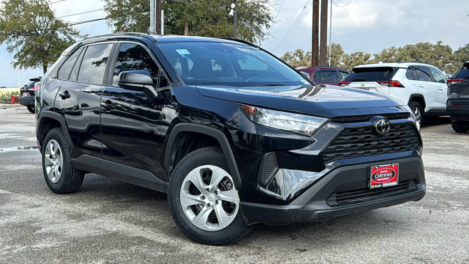 2021 Toyota RAV4 LE 36