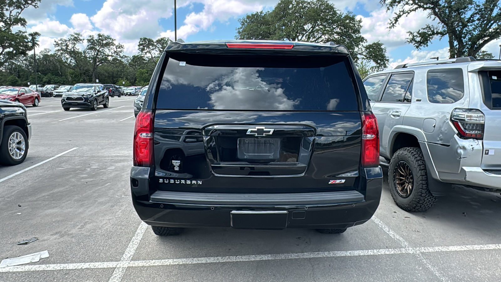 2018 Chevrolet Suburban LT 5