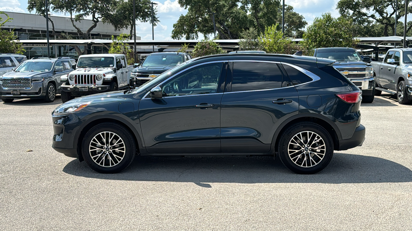 2022 Ford Escape Plug-In Hybrid Titanium 5