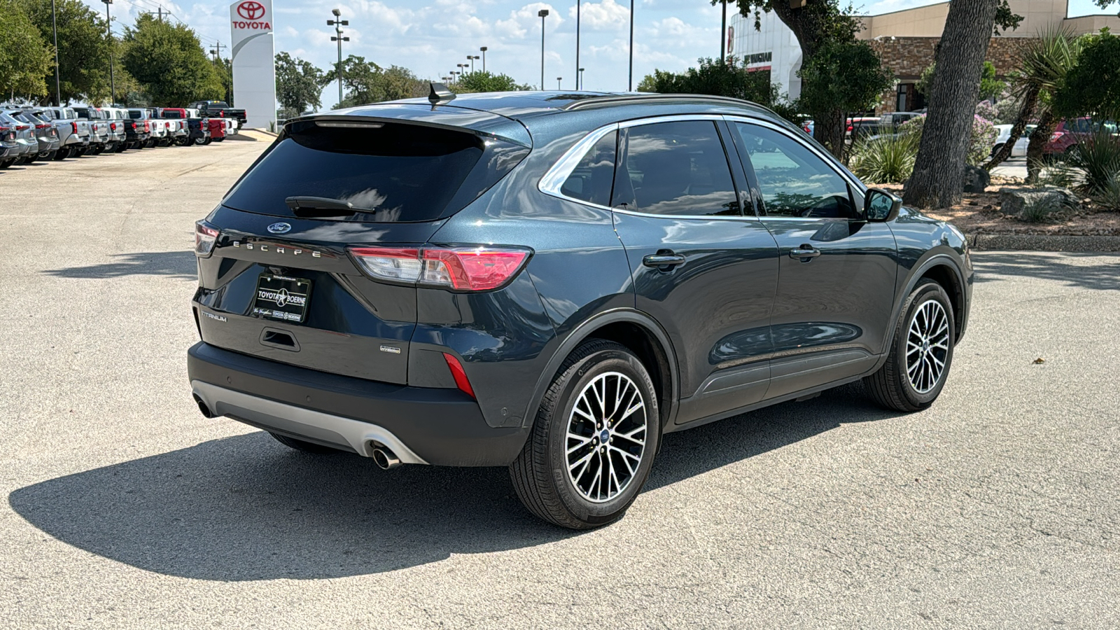 2022 Ford Escape Plug-In Hybrid Titanium 8