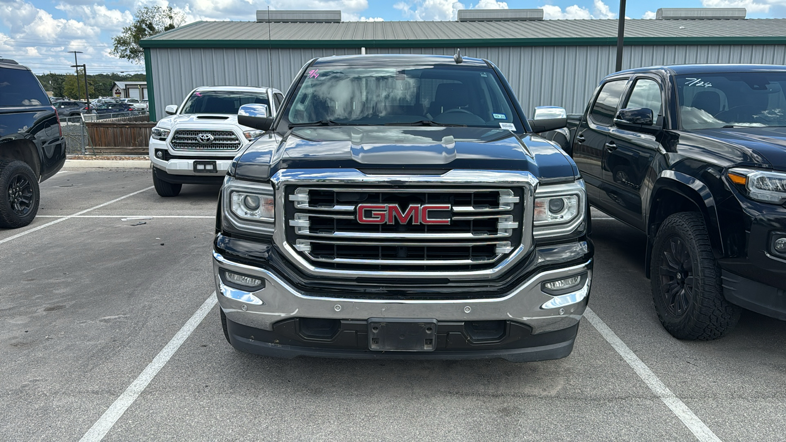 2017 GMC Sierra 1500 SLT 2