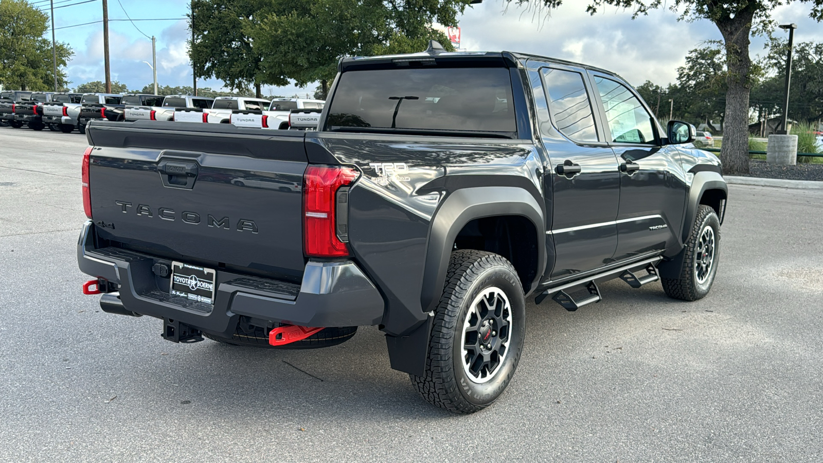 2024 Toyota Tacoma TRD Off-Road 8