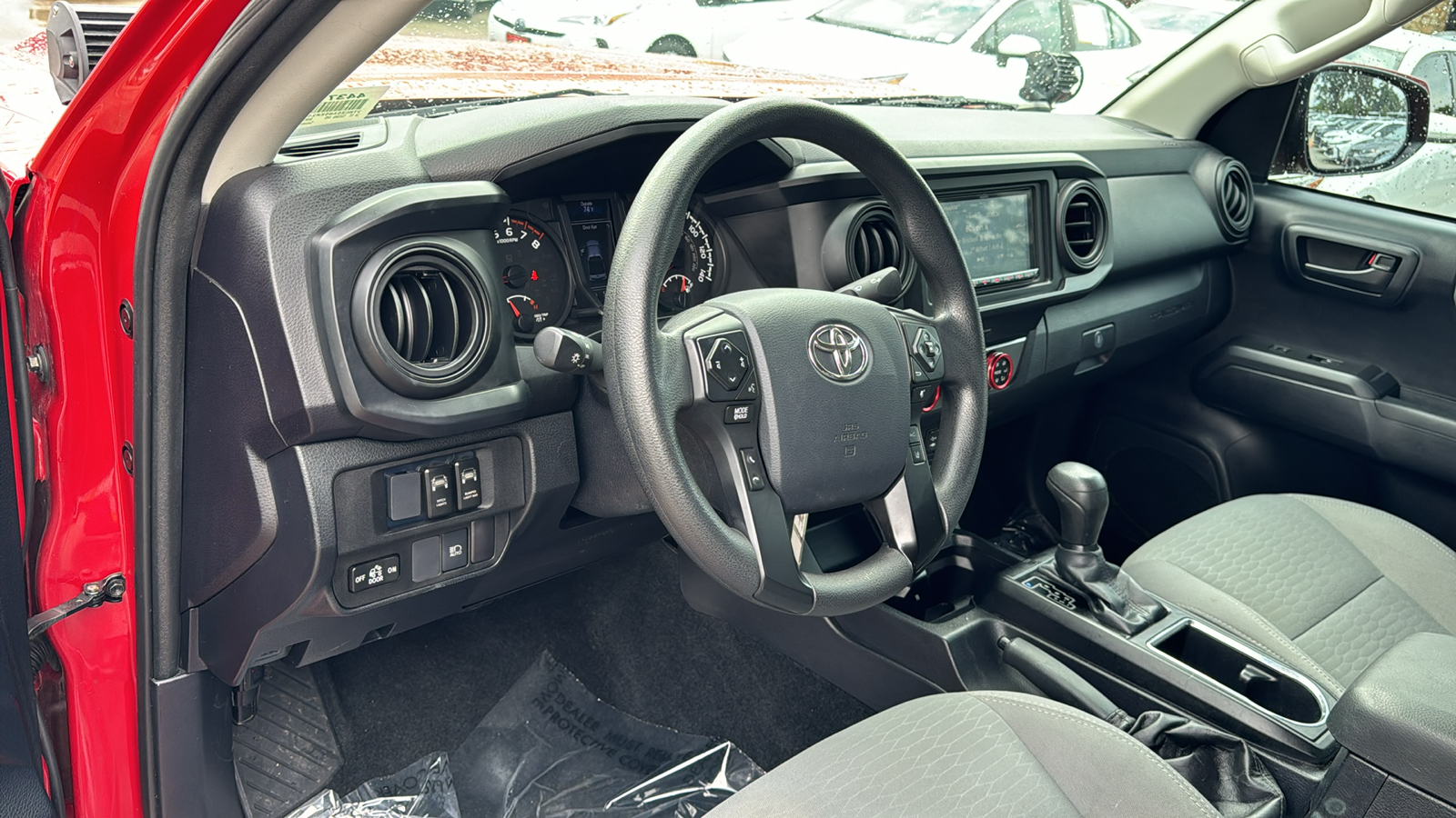 2019 Toyota Tacoma SR 12