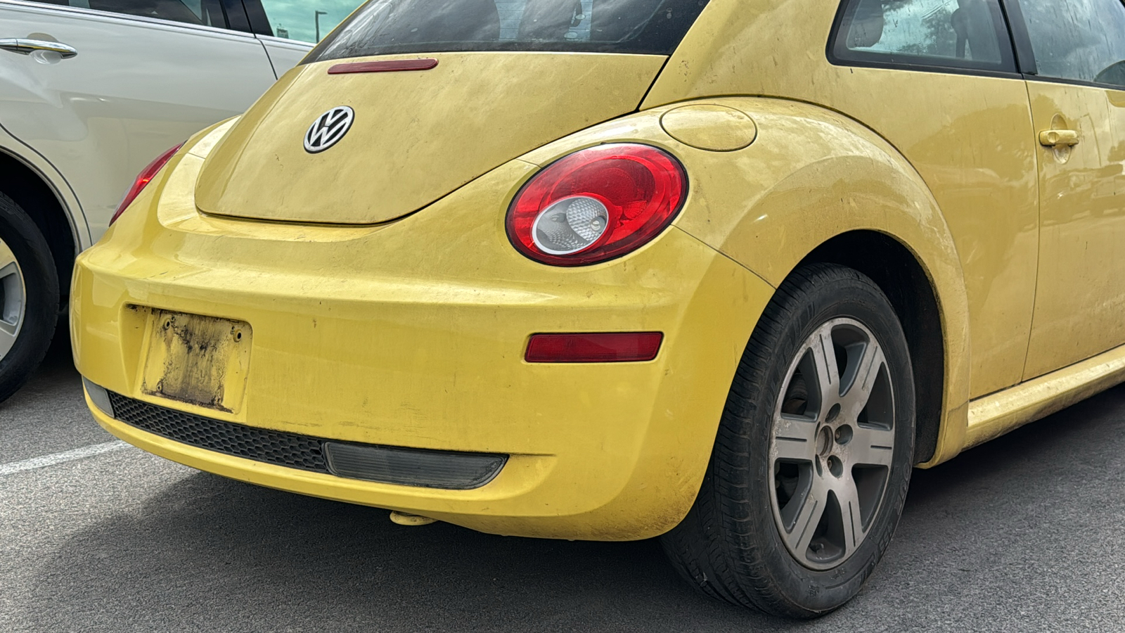 2006 Volkswagen Beetle 2.5L 8