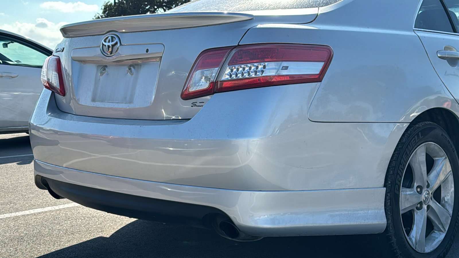 2010 Toyota Camry SE 8