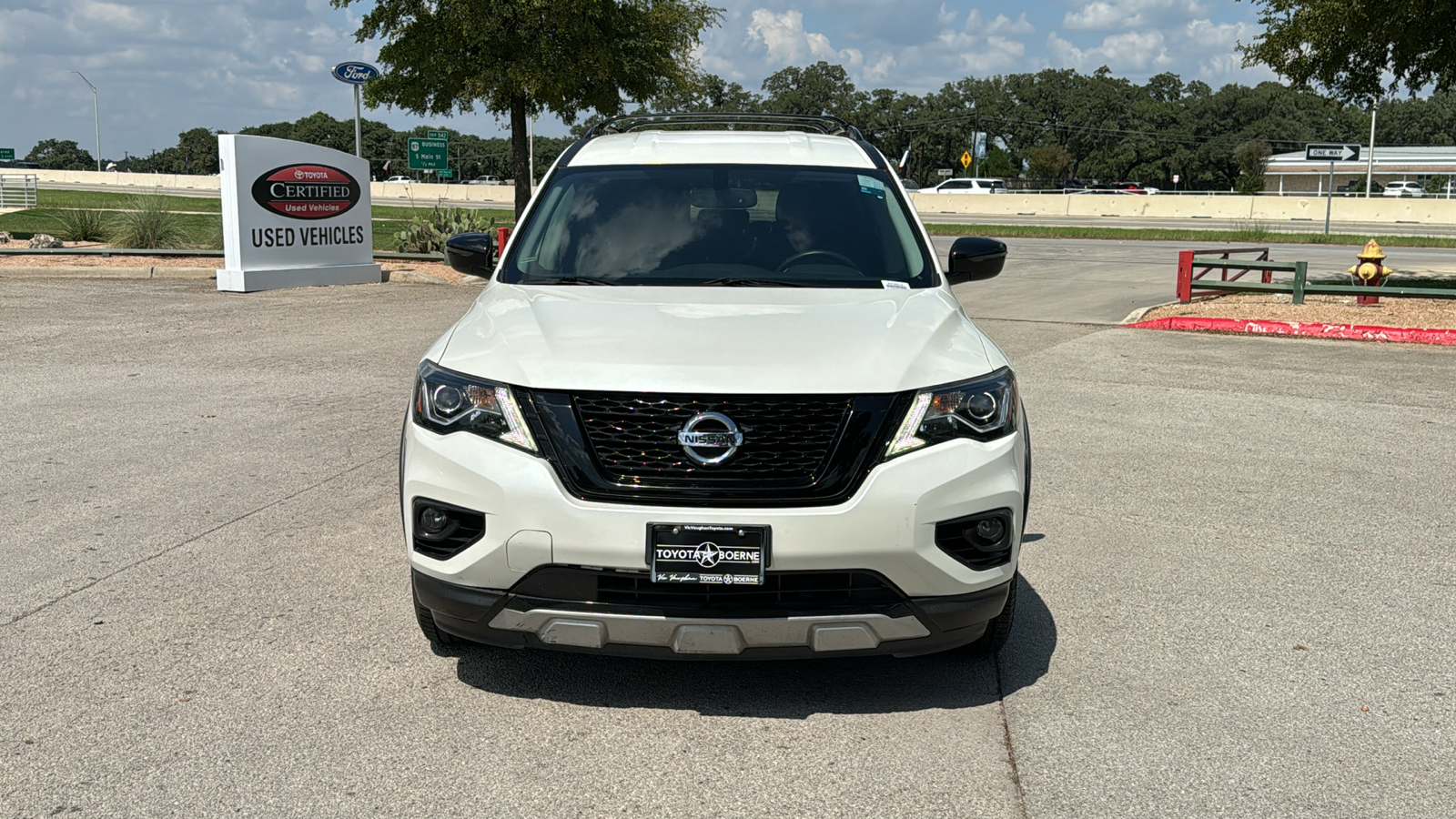 2019 Nissan Pathfinder SV 3