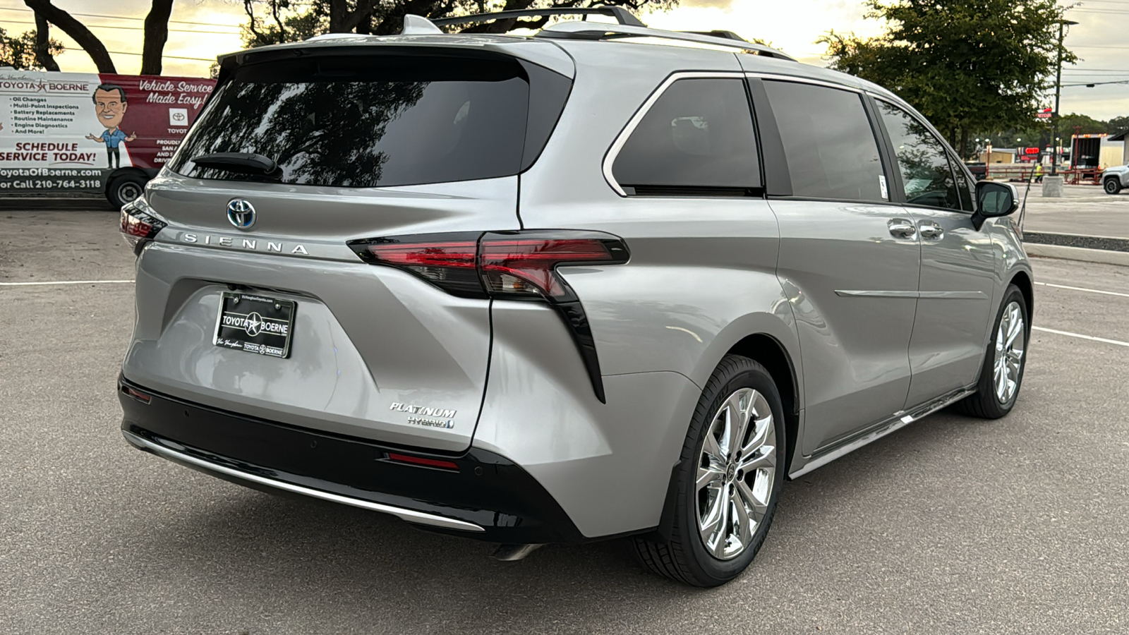 2024 Toyota Sienna Platinum 7