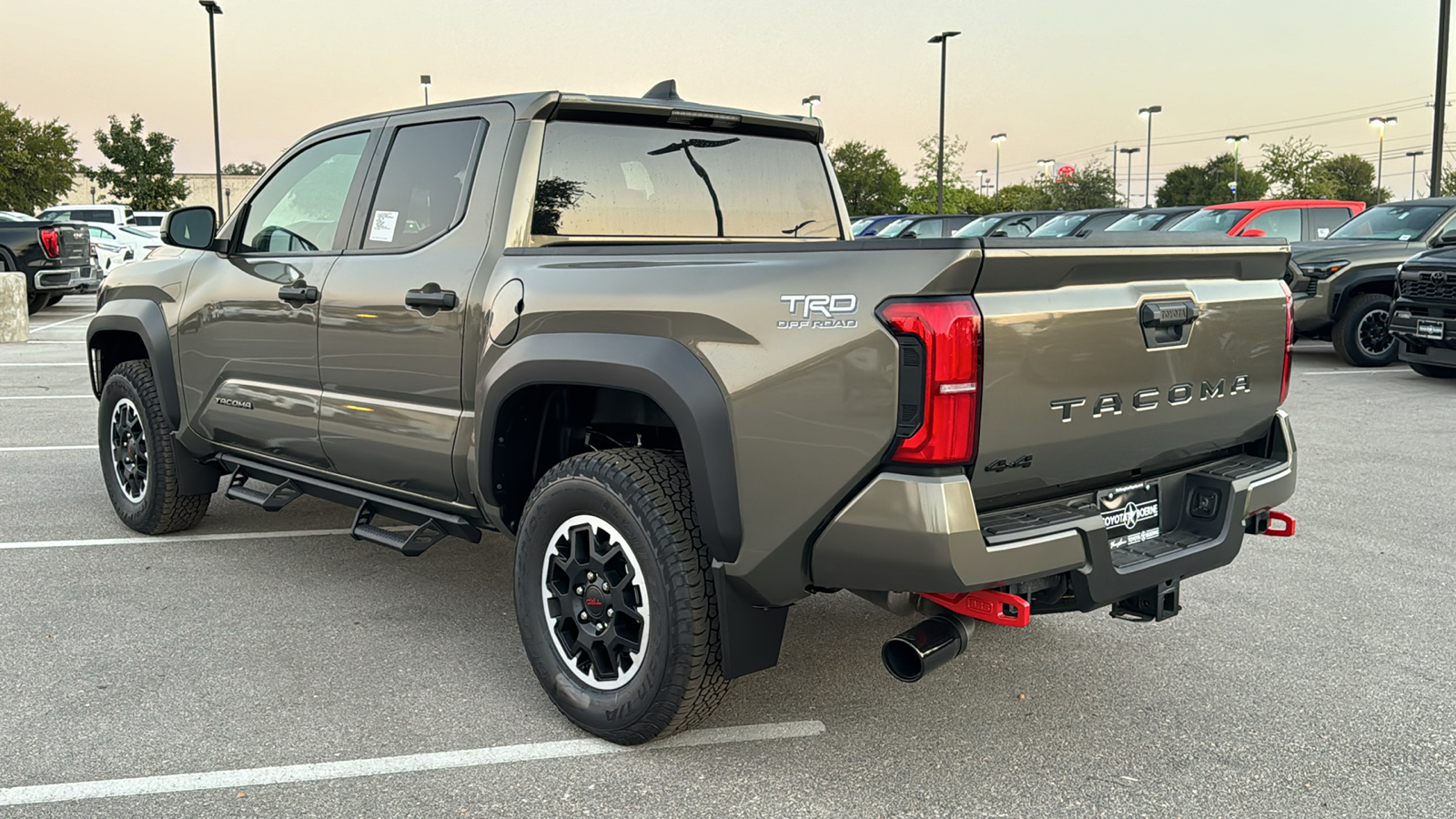 2024 Toyota Tacoma TRD Off-Road 6