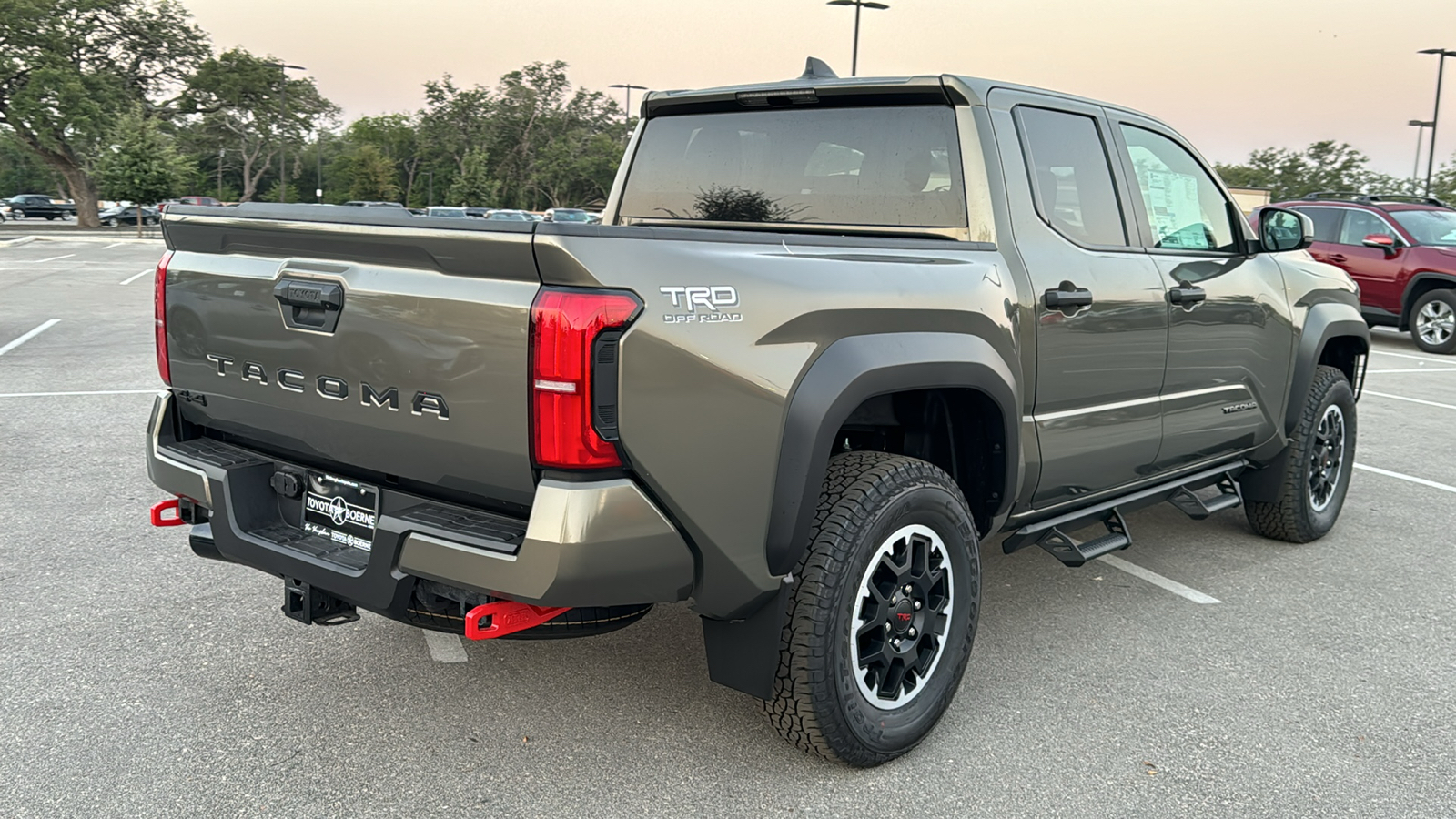 2024 Toyota Tacoma TRD Off-Road 8