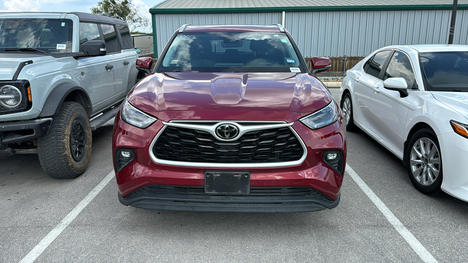 2022 Toyota Highlander XLE 3