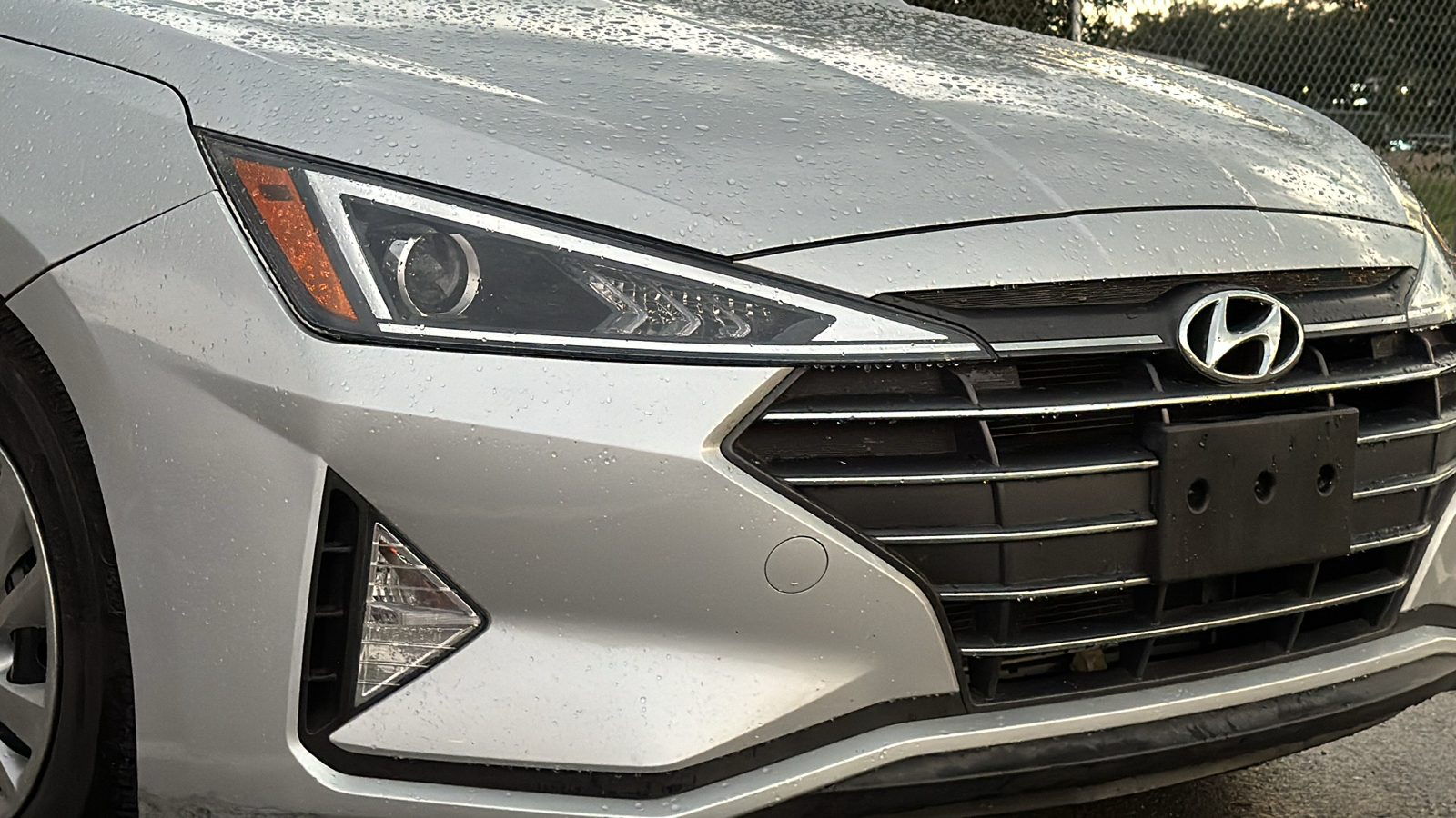 2019 Hyundai Elantra SE 11