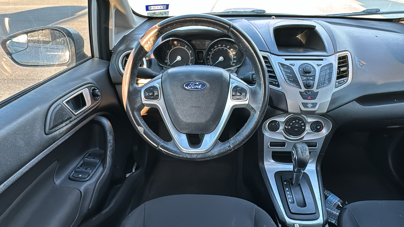 2016 Ford Fiesta SE 10