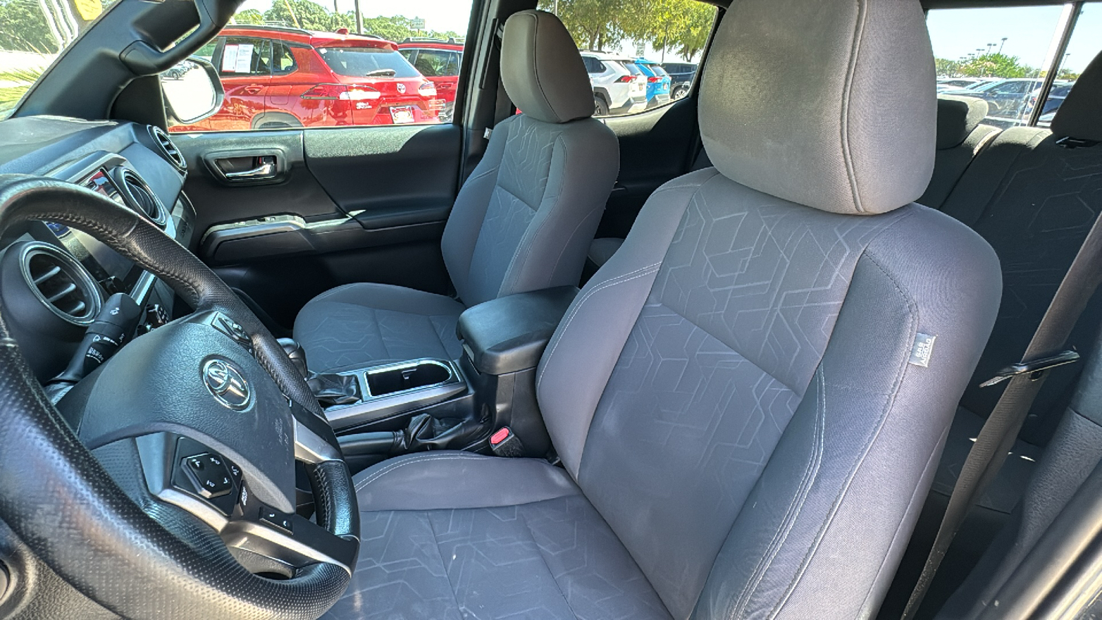 2019 Toyota Tacoma TRD Off-Road 14