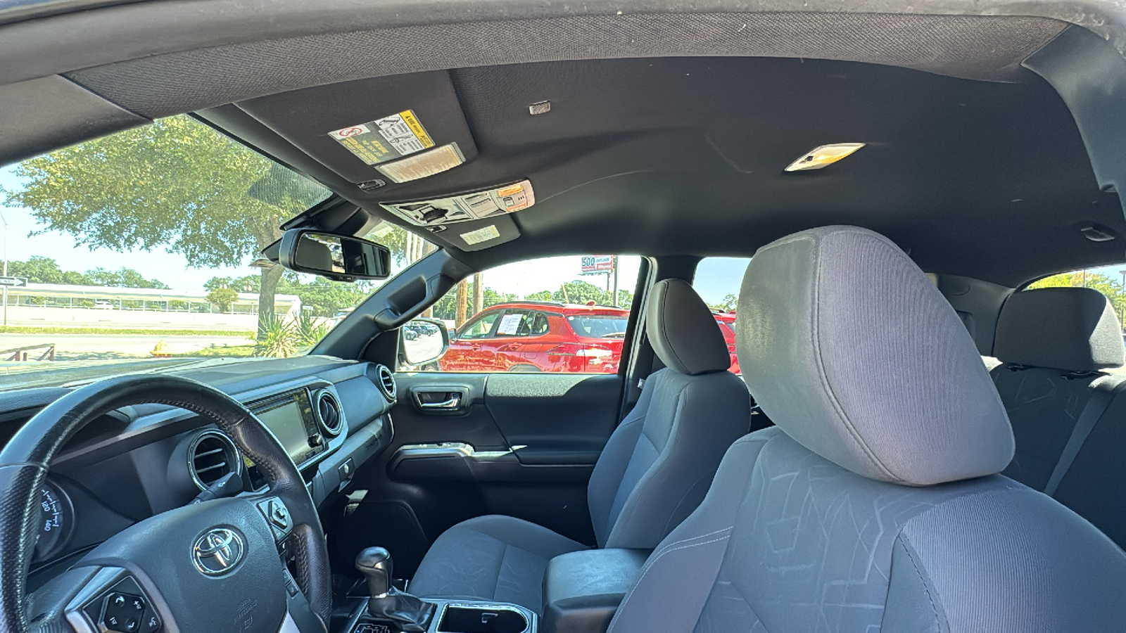 2019 Toyota Tacoma TRD Off-Road 15