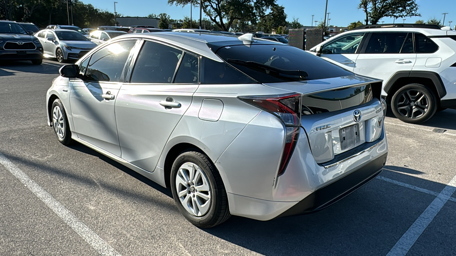 2016 Toyota Prius Two 5