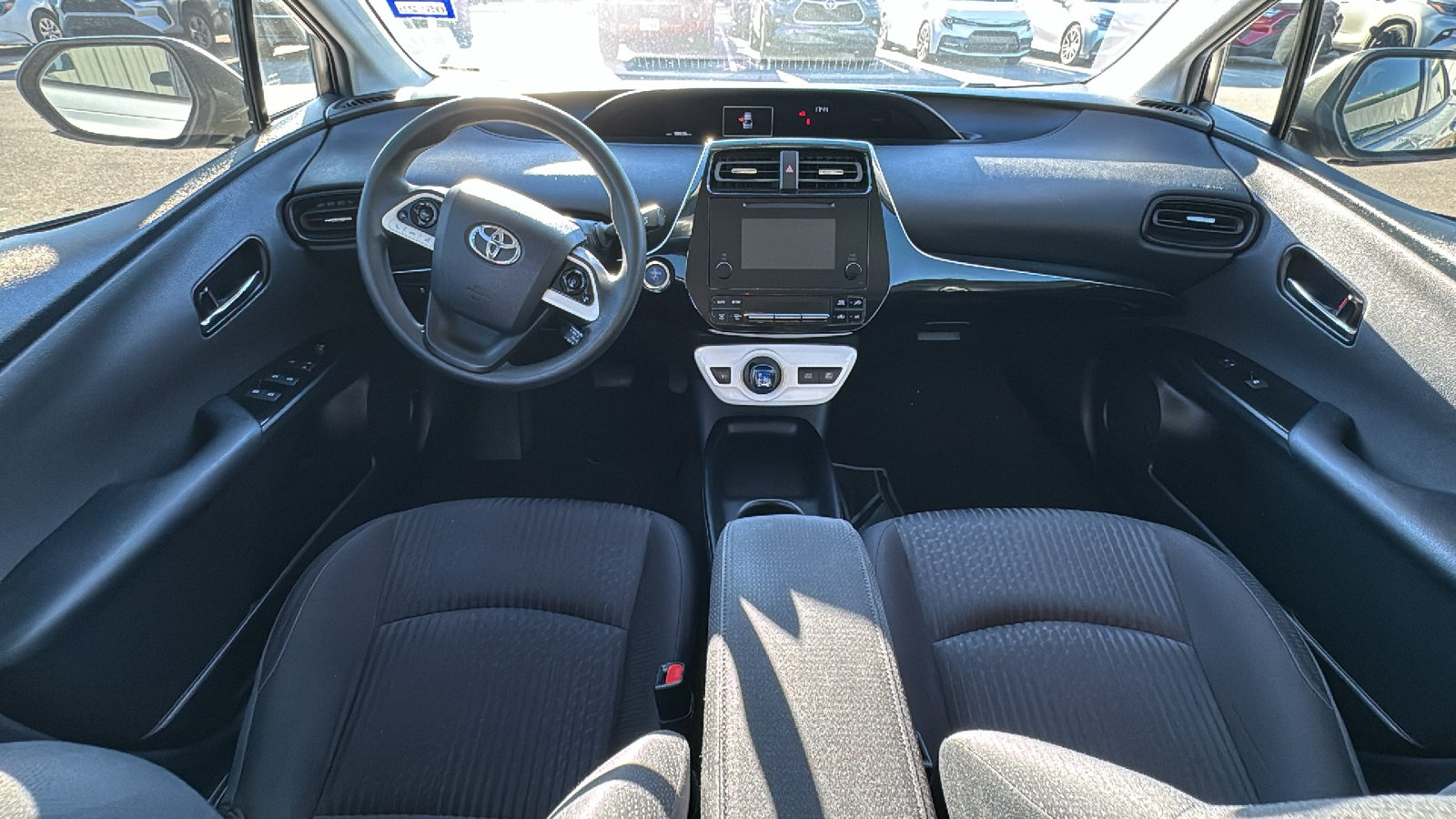 2016 Toyota Prius Two 10