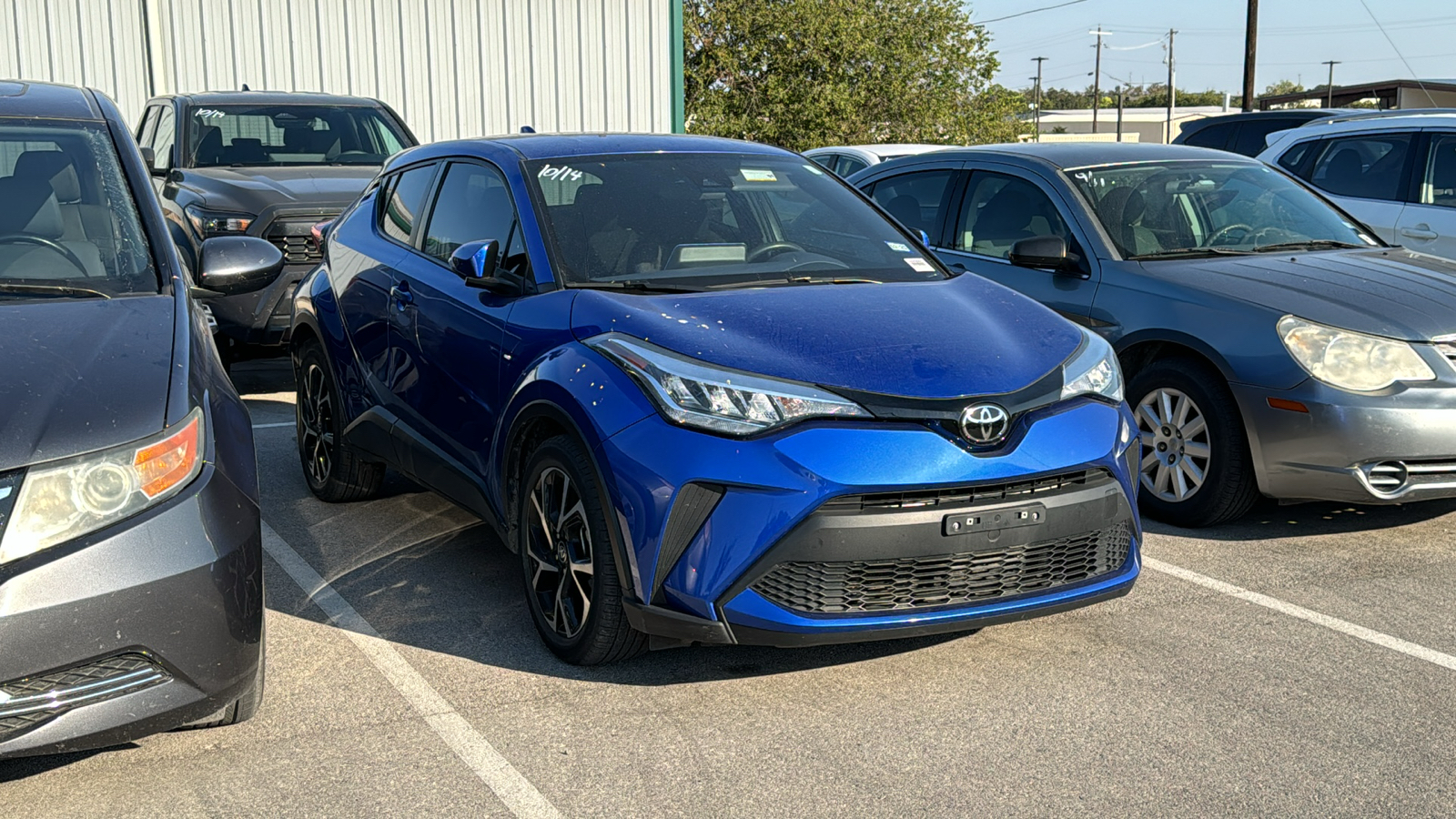 2021 Toyota C-HR XLE 2