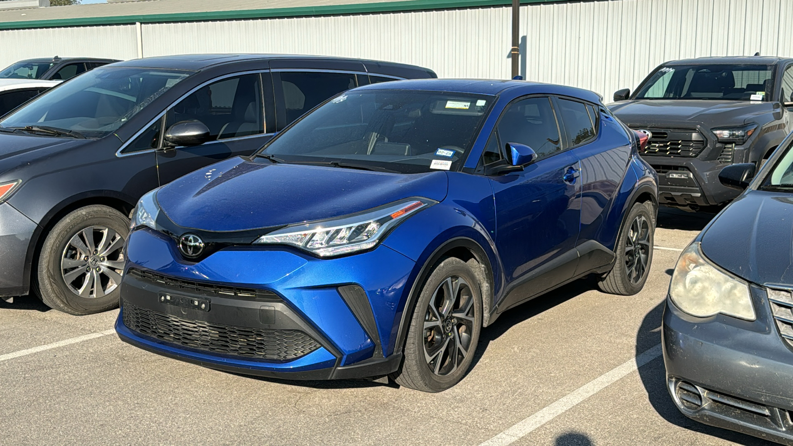 2021 Toyota C-HR XLE 4