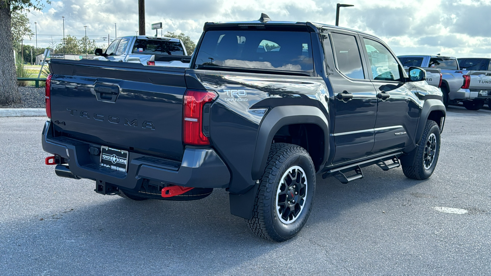 2024 Toyota Tacoma TRD Off-Road 8