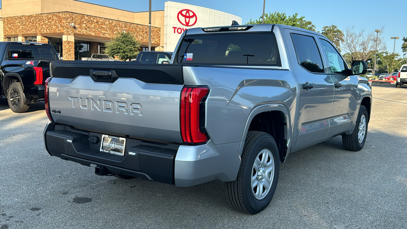 2024 Toyota Tundra SR 8